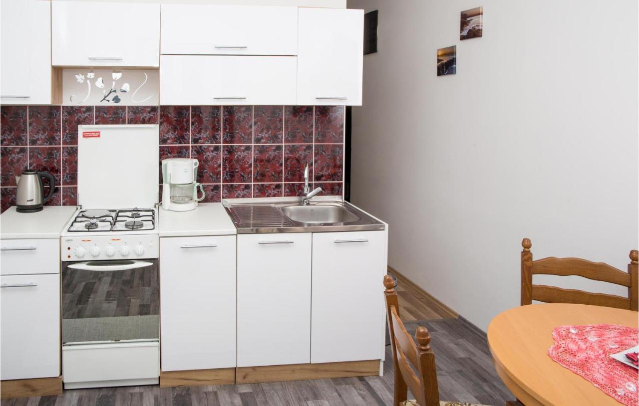 Awesome Apartment In Povljana With 2 Bedrooms And Wifi Kültér fotó